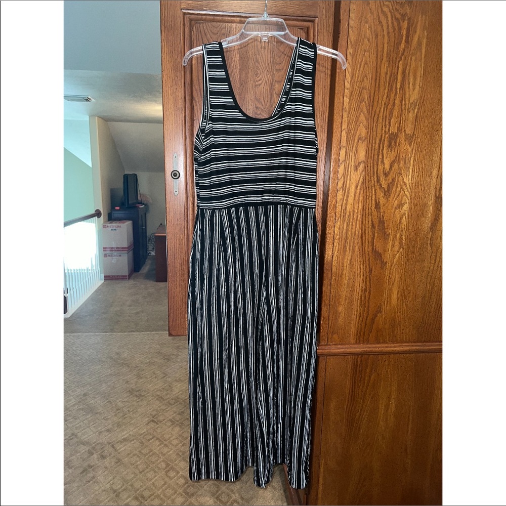 Waffle texture jumpsuit from Target. Only worn once. Has pockets!!!!